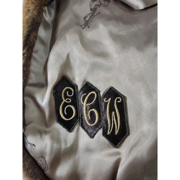 Vintage The Higbee Company Fur Cape - Picture 5 of 6